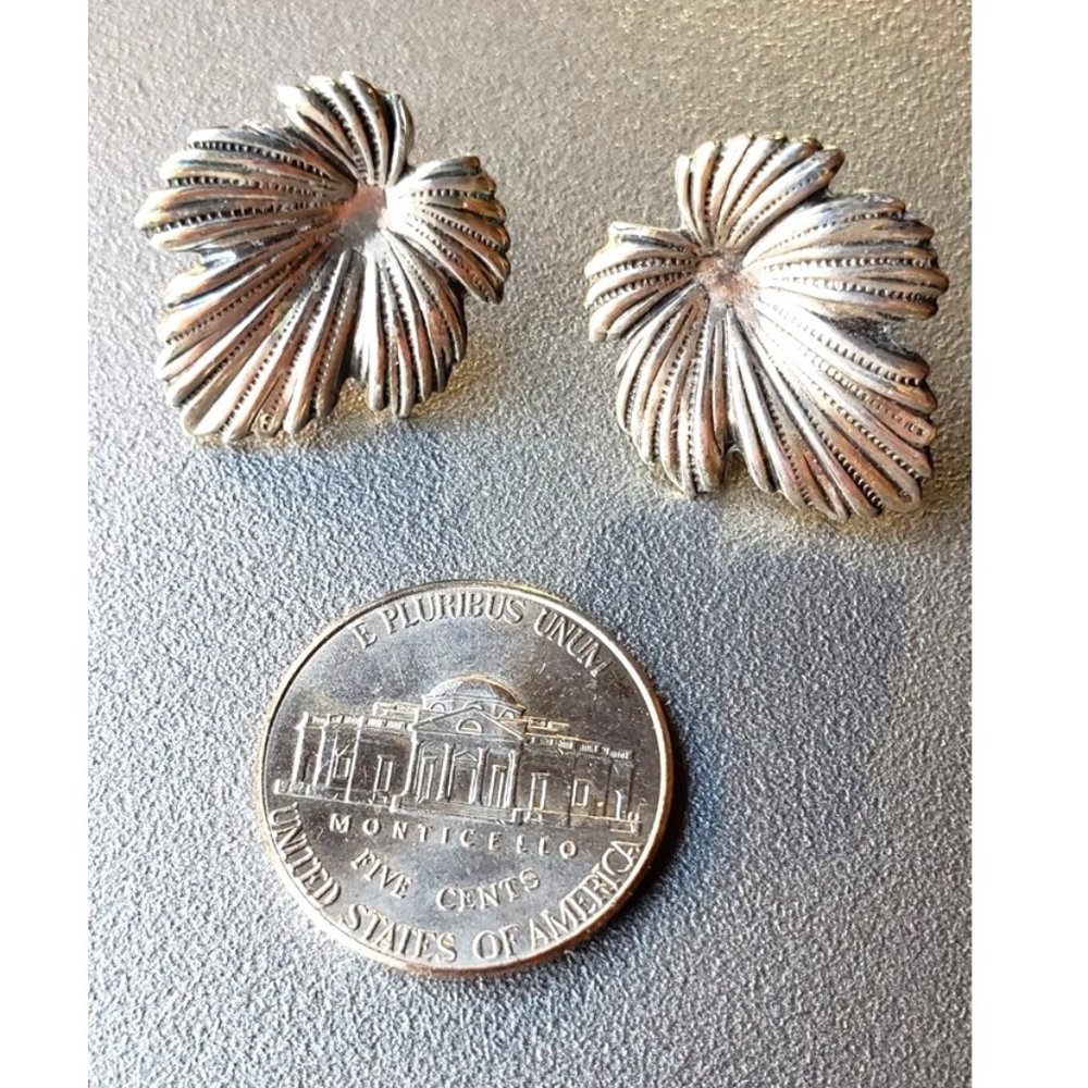 Vintage 50's Sterling Grape Leaves Earrings - Picture 4 of 12